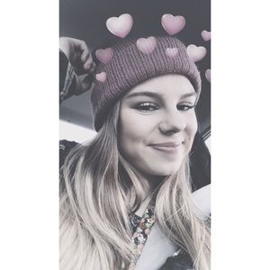 Meet your Posher, Taylor